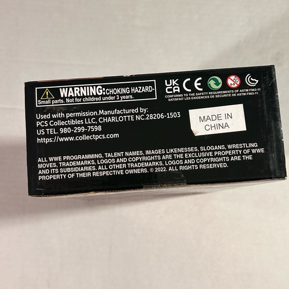 PCS WWE Stone Cold Steve Austin 11" Collectible Statue Wrestling - New in Box - Picture 6 of 6